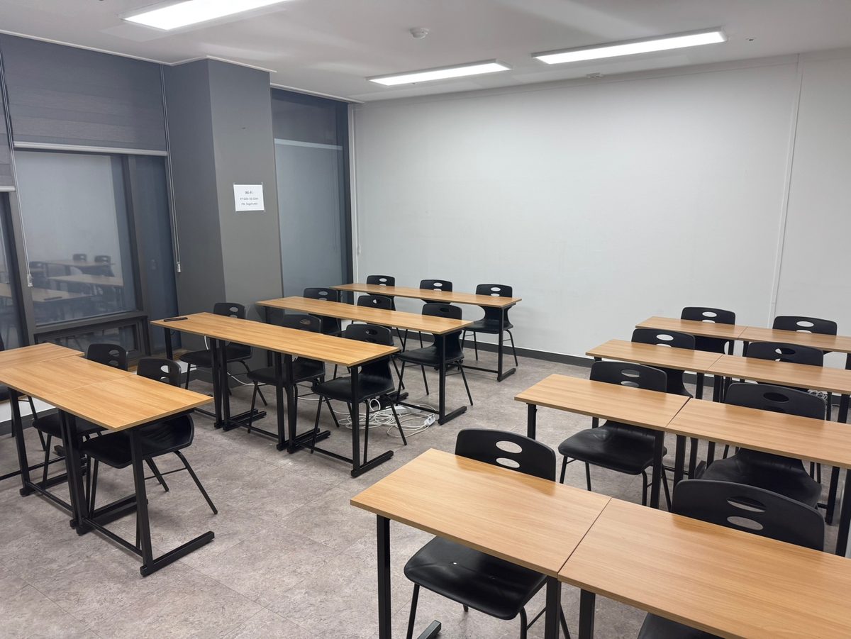 뉴튼어학원 강의실